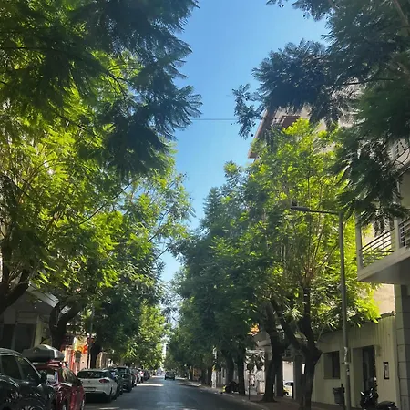 2 Bedrooms Center Apartment *